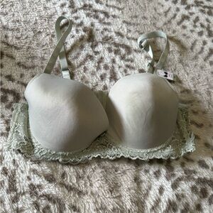 Soft Pink Lace Embellished Bra with Adjustable Straps